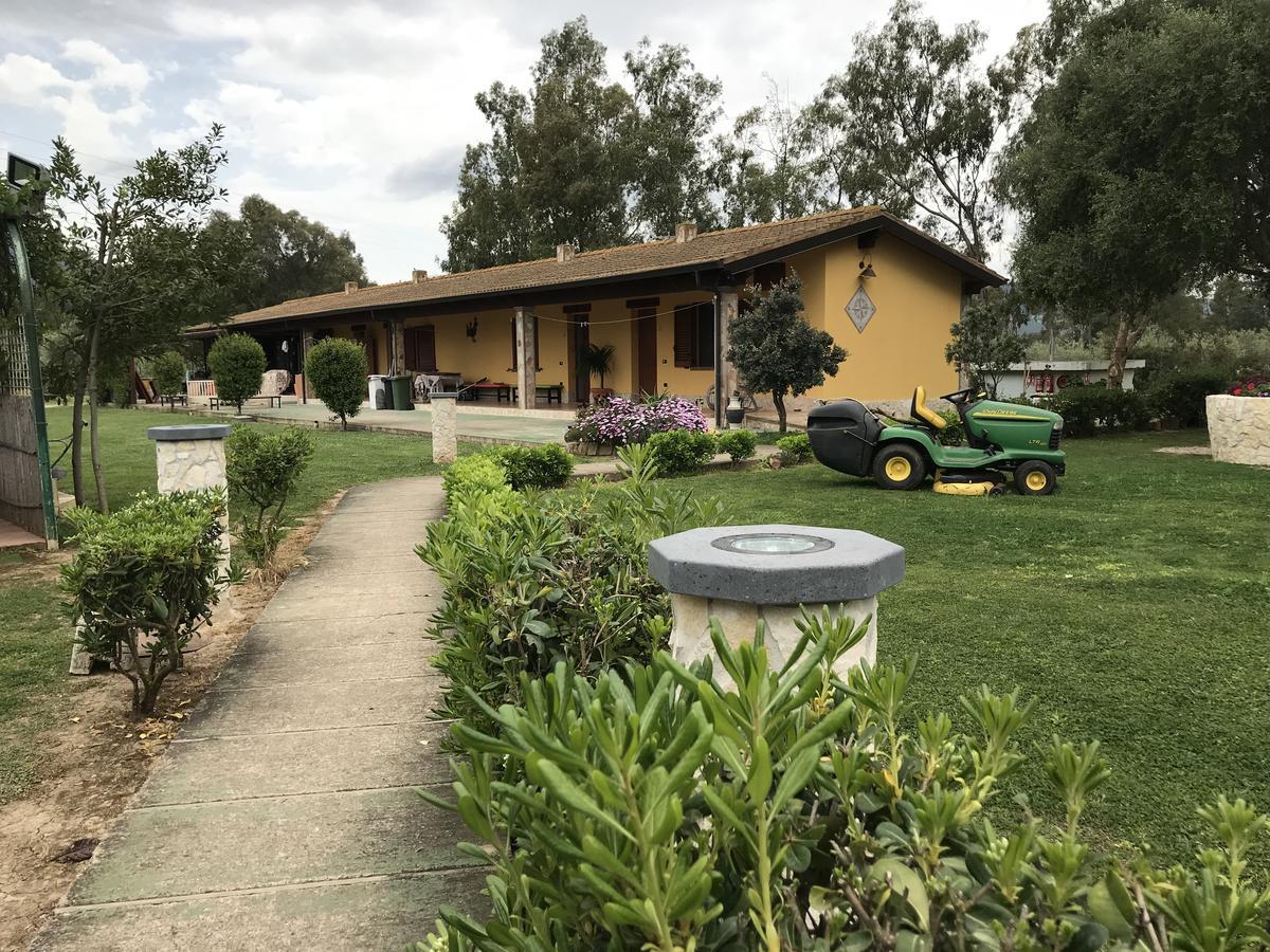 Agriturismo Monte Majore Siliqua Bagian luar foto